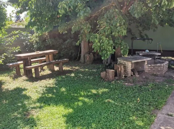 Apartament Matrai Vadaszhaz *